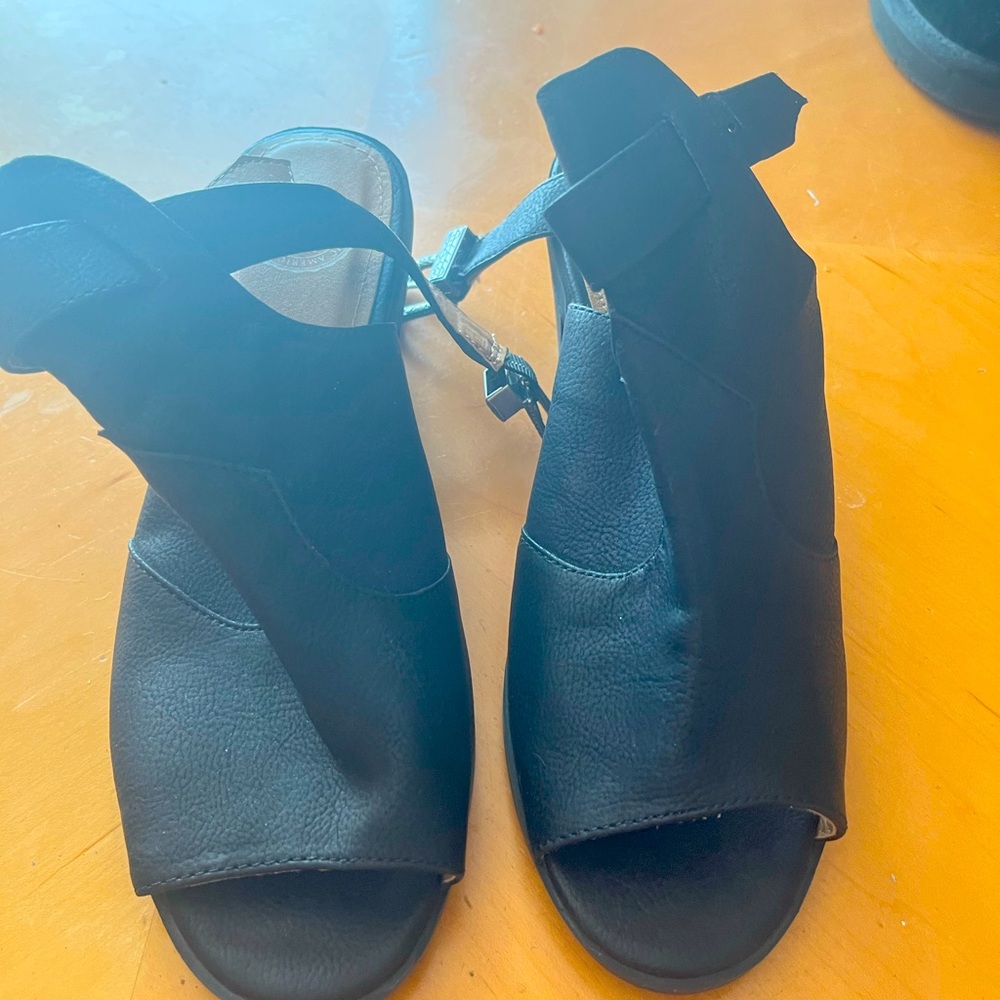 Heels black size 6 used